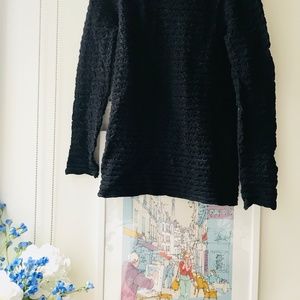 SALE!! Tees by Tina long sleeve black crinkle top